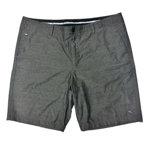 Tommy Bahama- Men’s Gray Athletic Marlin Shorts, Size 40